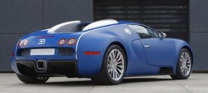 bugatti-abre-centenario-recuperando-azul-frances-12634555732105.JPG