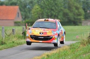 irc-ypres-rally-belgica-kris-meeke-medio-titulo-bolsillo-1263456152433.jpg