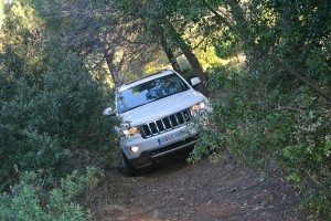jeep-grand-cherokee-3-6-v6-overland-pomposo-equilibrista-13014820285.jpg