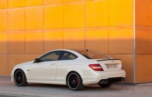 video-mercedes-benz-c-63-amg-coupe-13008223044.jpg